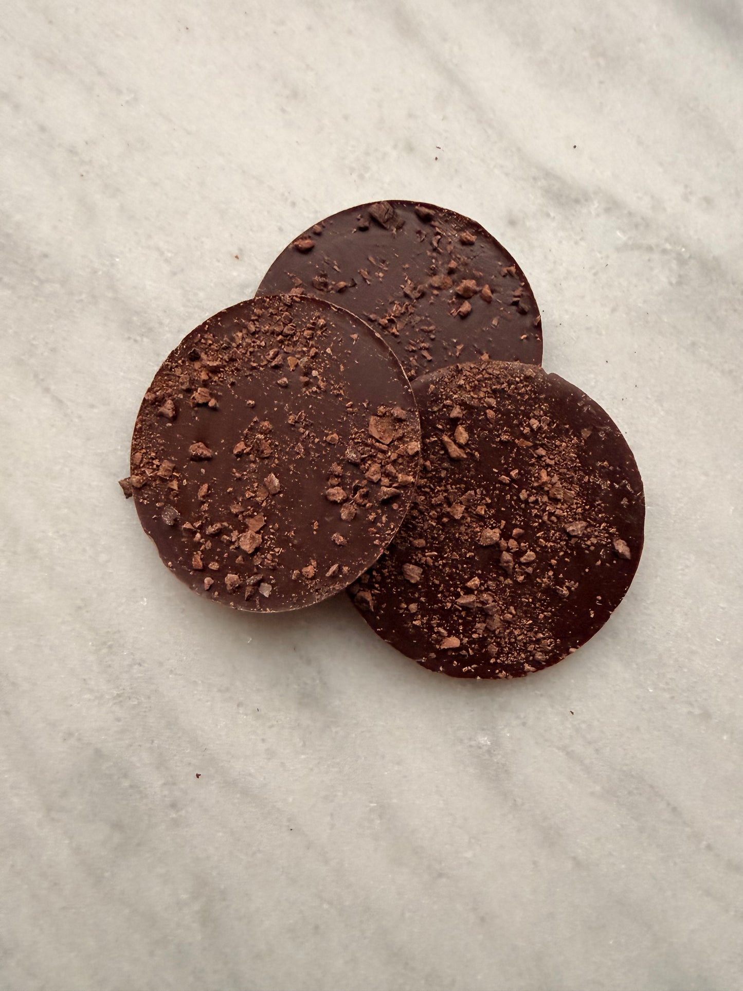 Mørksjokolade 65% med kakaonibs fra Venezuela