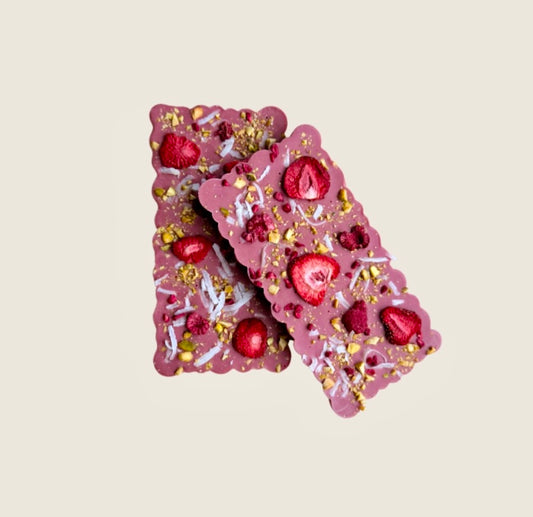 Ruby med jordbær, pistasj og kokos.