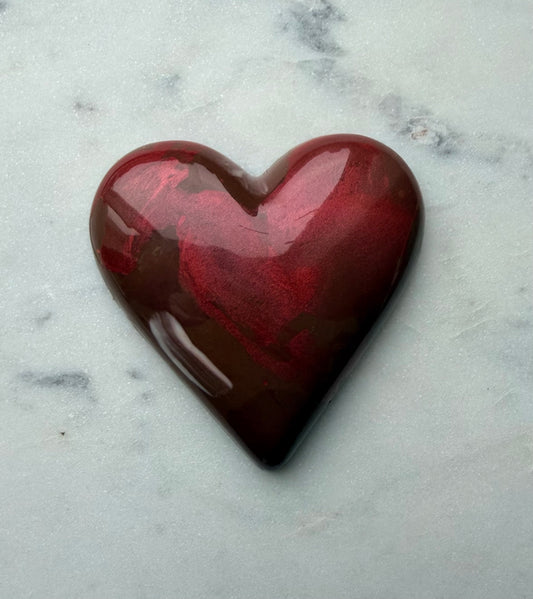 Melkesjokolade med saltkaramell og nøttekrønsj