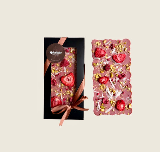 Ruby med jordbær, pistasj og kokos.